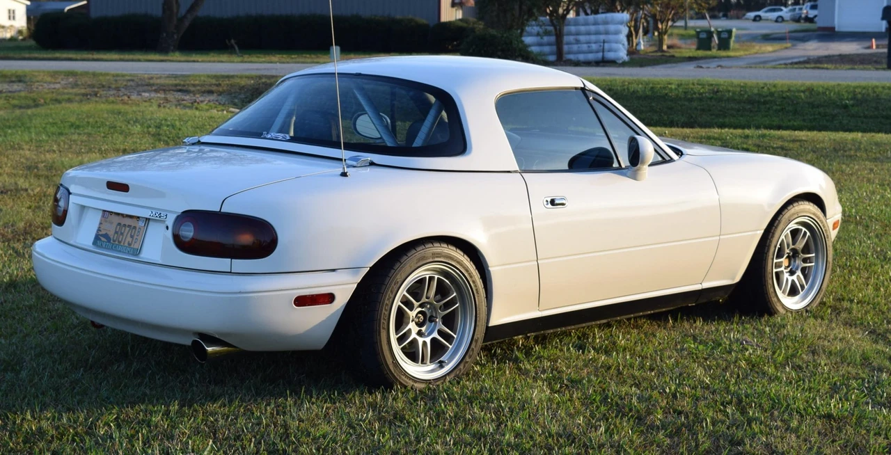 1994 Mazda NA MX-5 Miata - Image 26 of 31