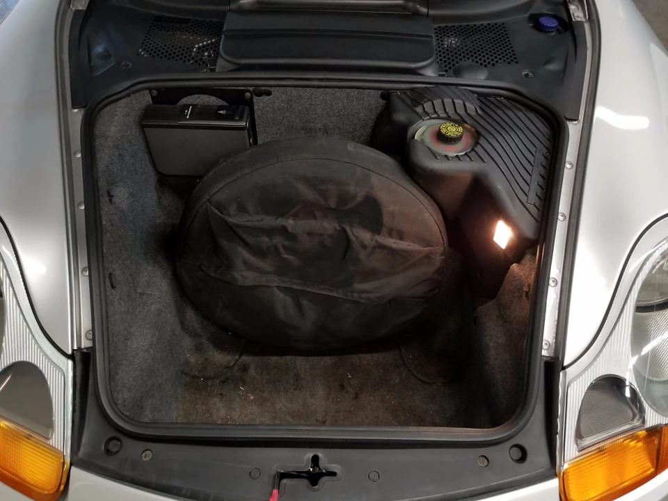 1999 Porsche 996 Carrera - Image 24 of 27
