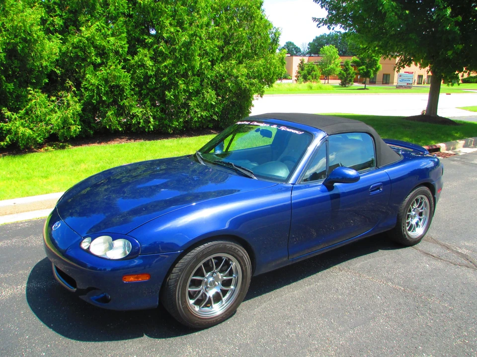 2001 Mazda NB MX-5 Miata - Image 15 of 31