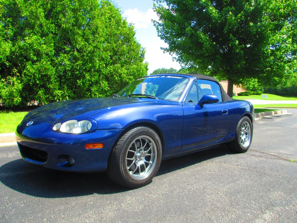 2001 Mazda NB MX-5 Miata - Image 17 of 31