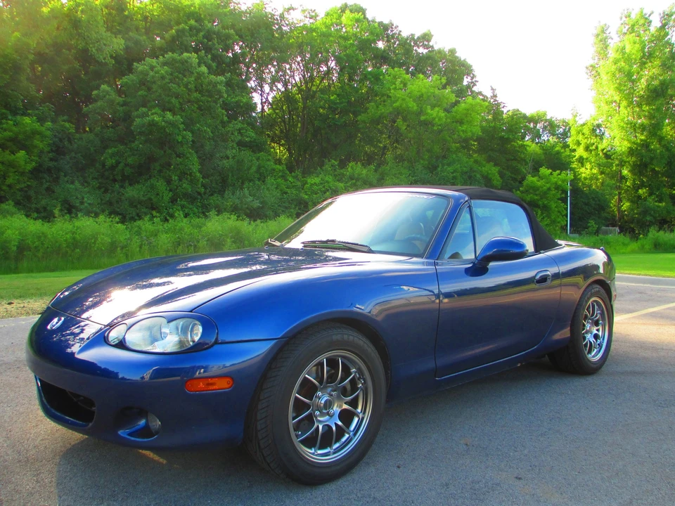 2001 Mazda NB MX-5 Miata - Image 14 of 31