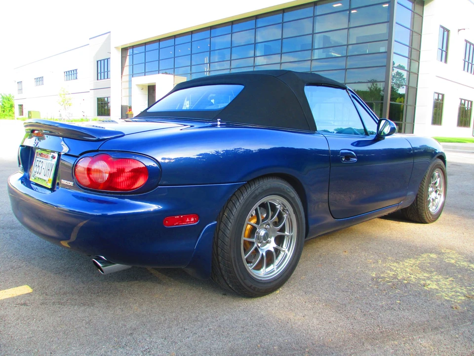 2001 Mazda NB MX-5 Miata - Image 25 of 31