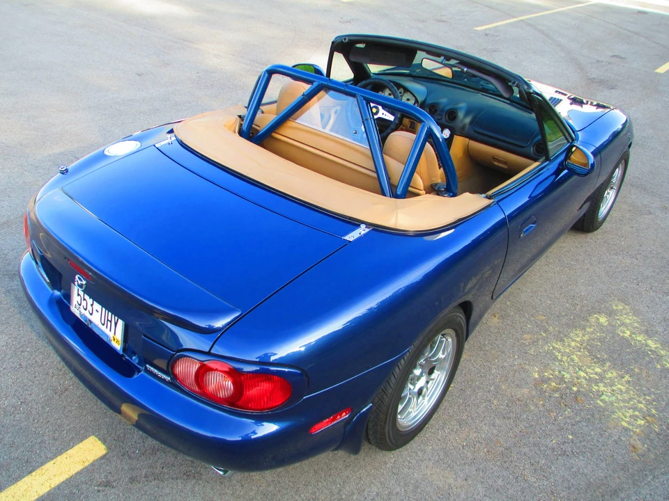 2001 Mazda NB MX-5 Miata - Image 9 of 31