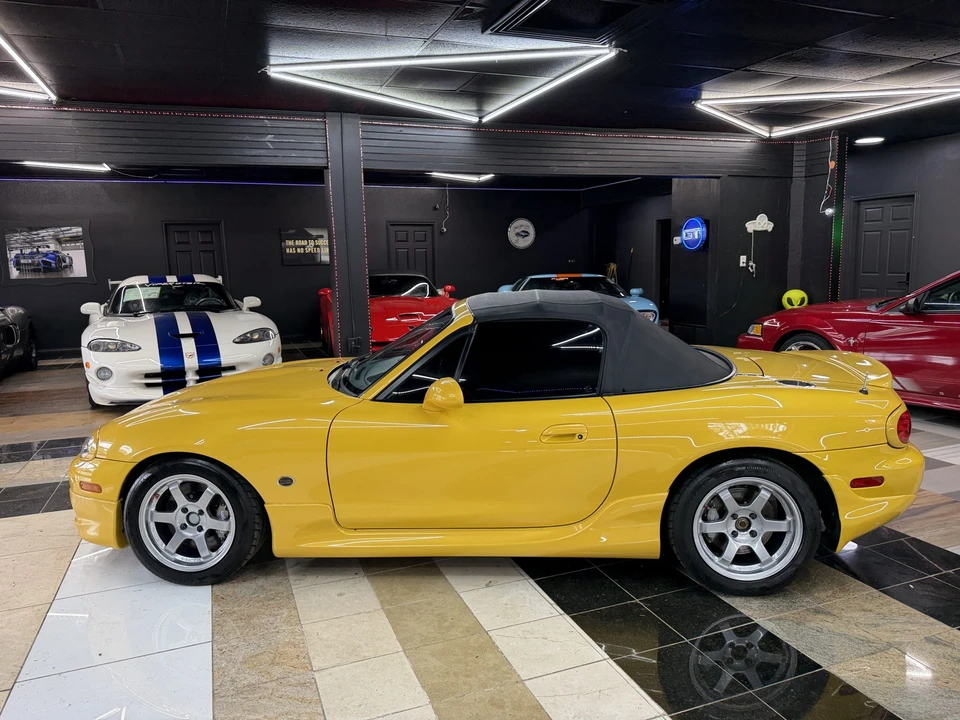 2002 Mazda NB MX-5 Miata - Image 5 of 31