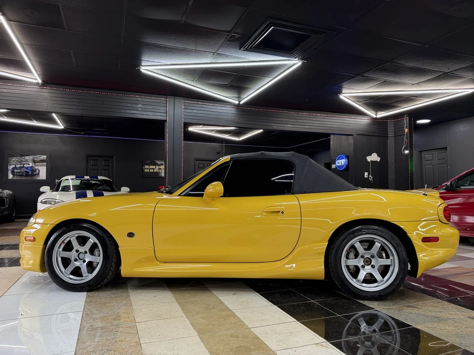 2002 Mazda NB MX-5 Miata - Image 6 of 31