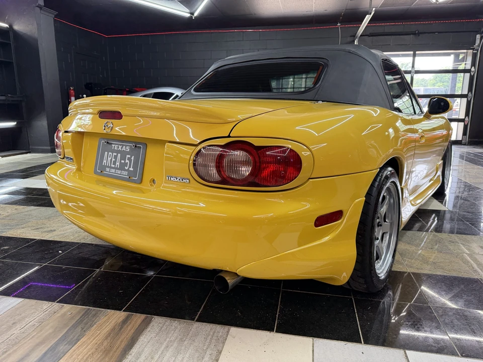 2002 Mazda NB MX-5 Miata - Image 19 of 31