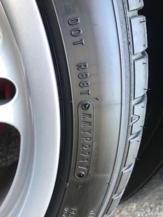 2006 Pontiac Solstice - Image 19 of 31