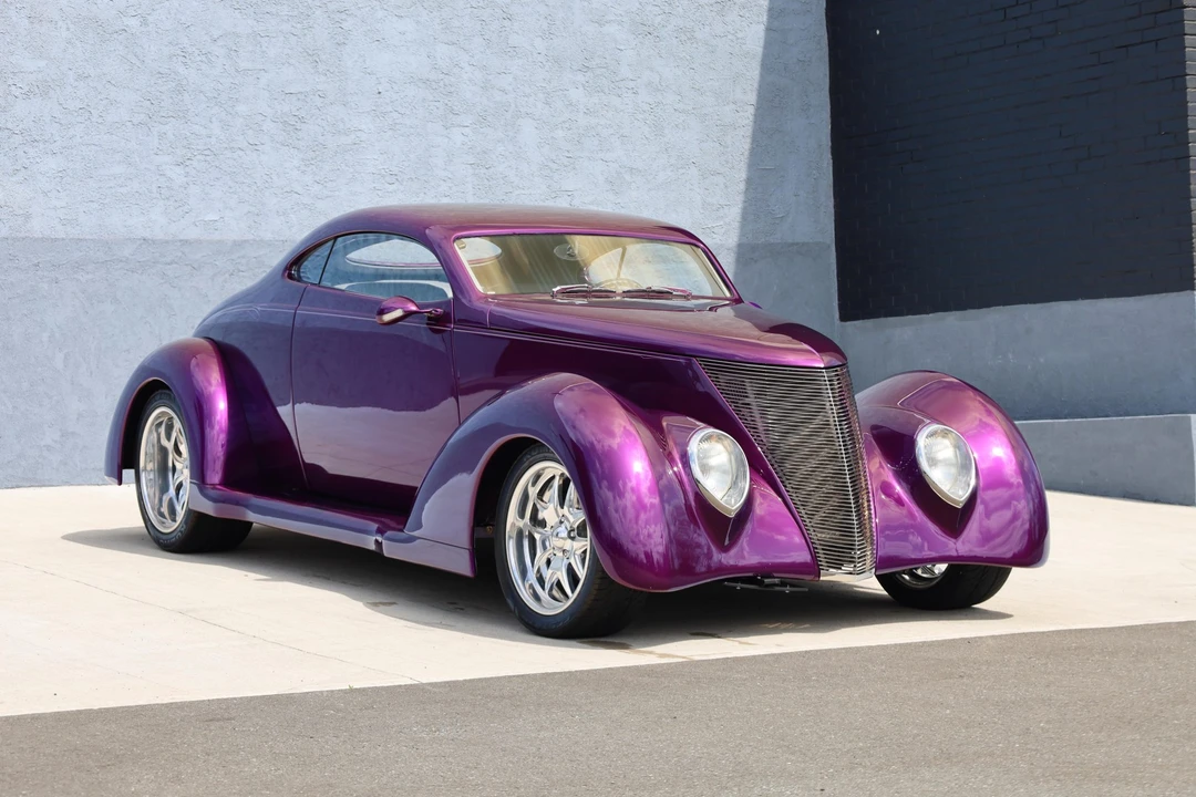 Ford Hot Rod - Image 10 of 31