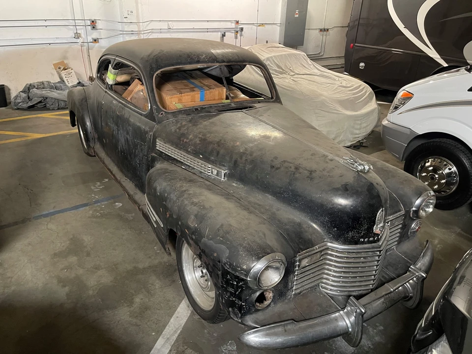 1941 Cadillac Series 61 - Image 5 of 31