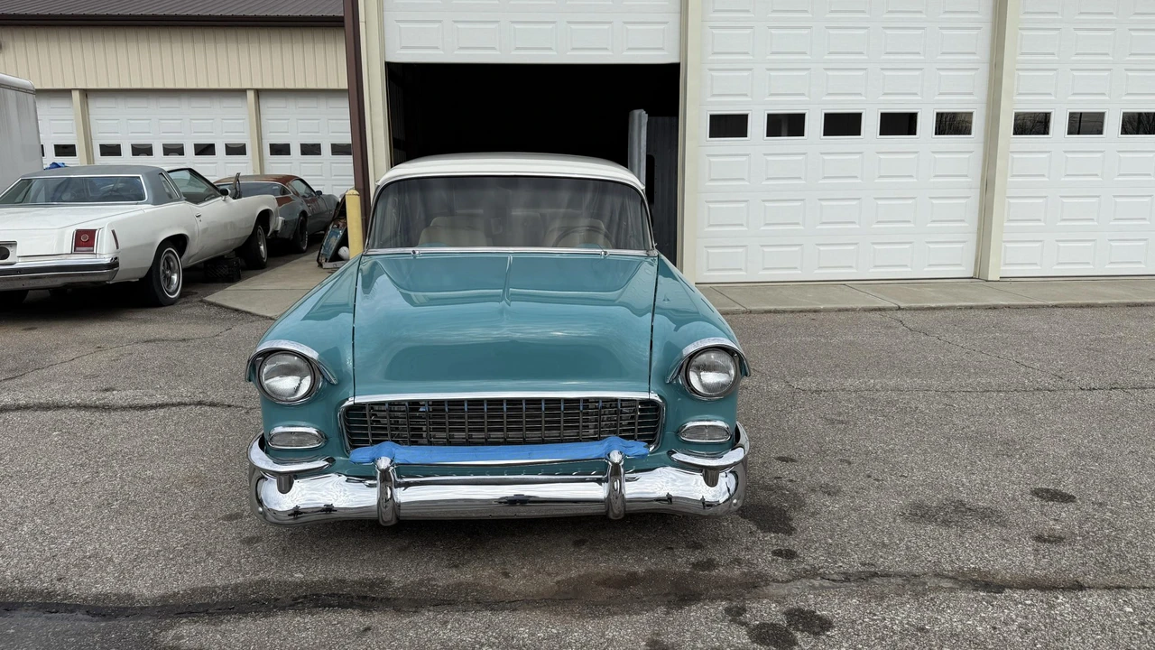 1955 Chevrolet Nomad - Image 5 of 31