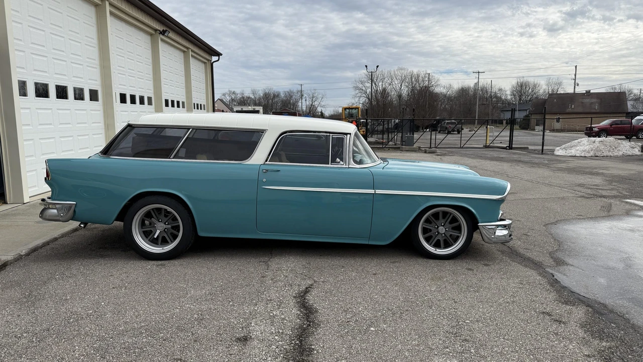 1955 Chevrolet Nomad - Image 4 of 31