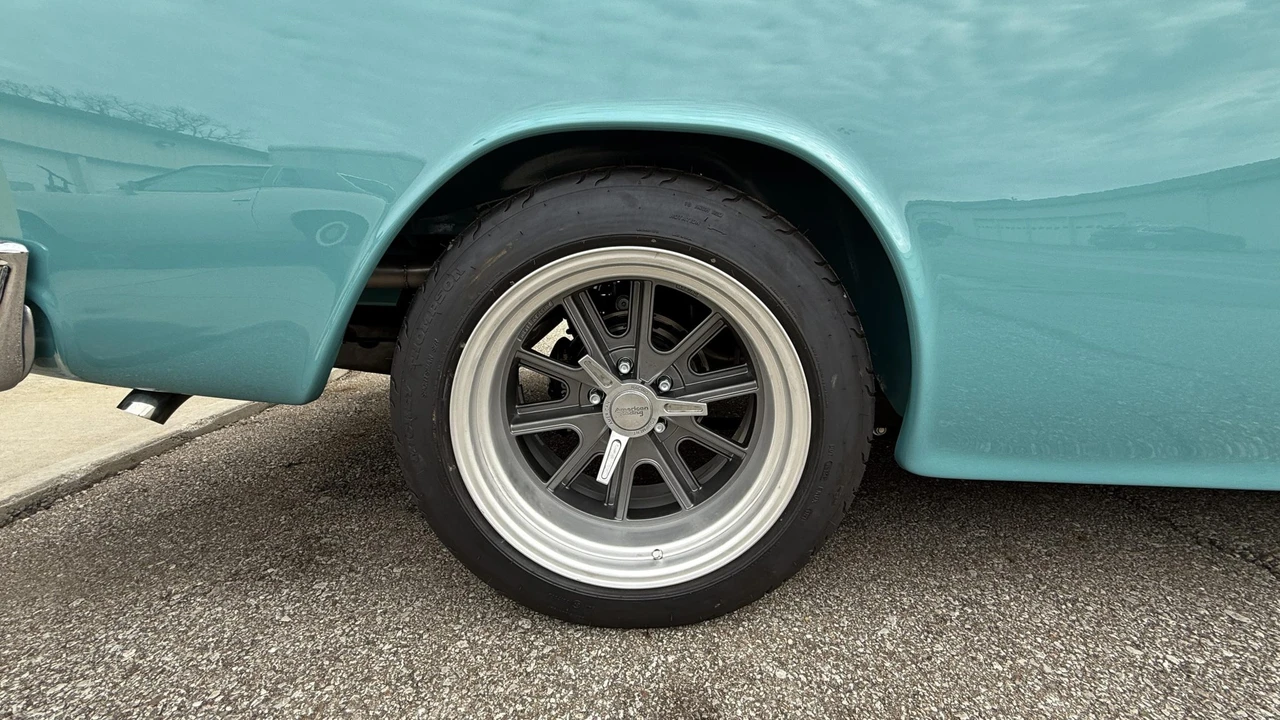 1955 Chevrolet Nomad - Image 25 of 31