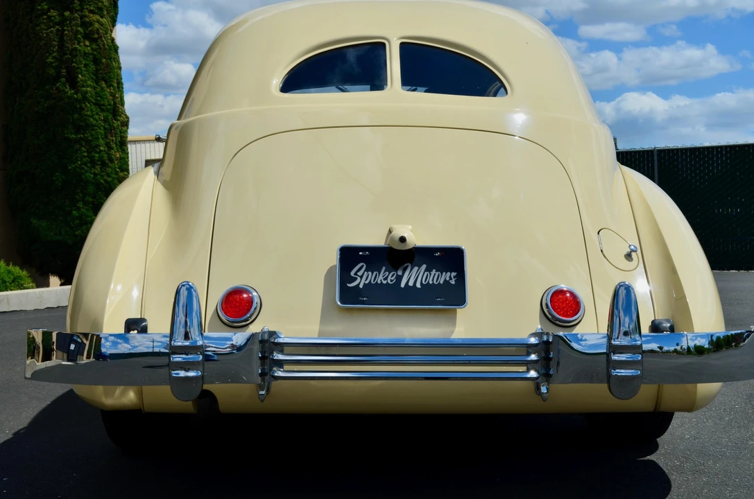 1936 Cord 810 & 812 - Image 5 of 31