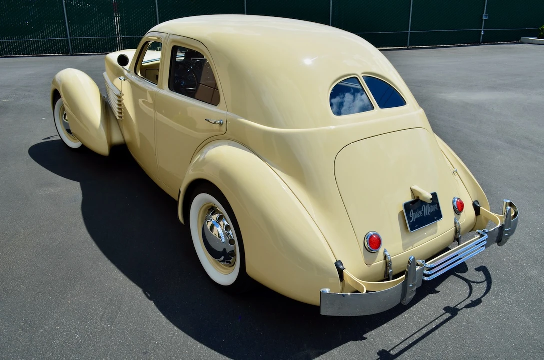 1936 Cord 810 & 812 - Image 4 of 31