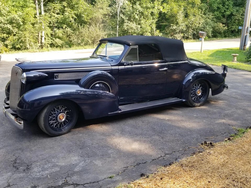 1937 Cadillac Series 60 - Image 2 of 31