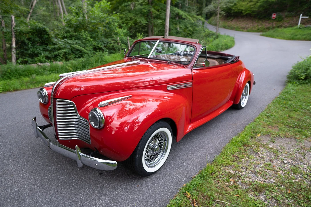 1940 Buick Super - Image 3 of 31