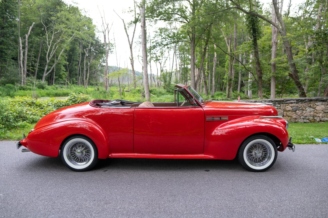 1940 Buick Super - Image 14 of 31