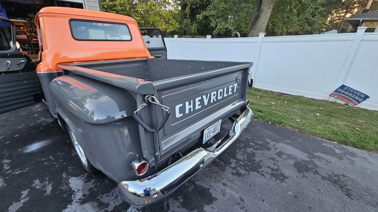 1957 Chevrolet Task Force - Image 21 of 31