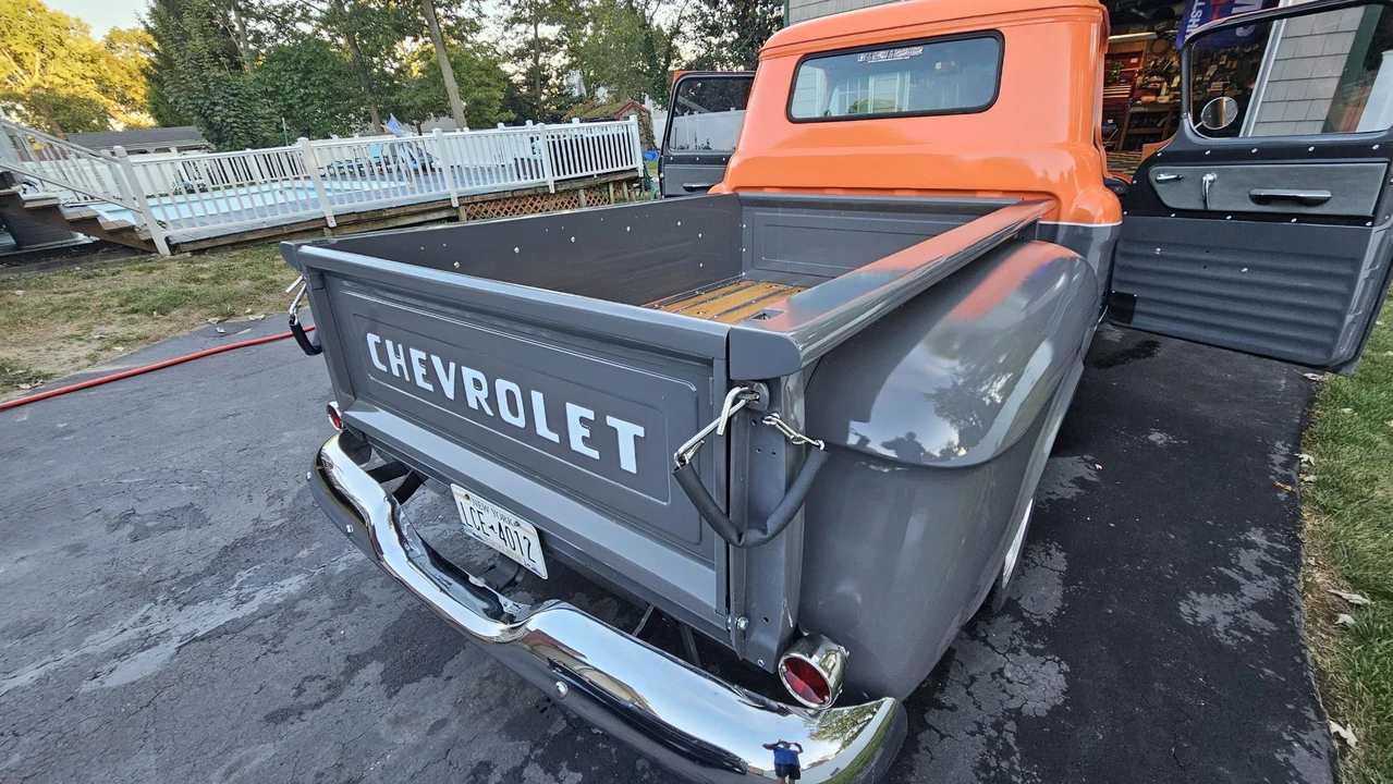1957 Chevrolet Task Force - Image 20 of 31