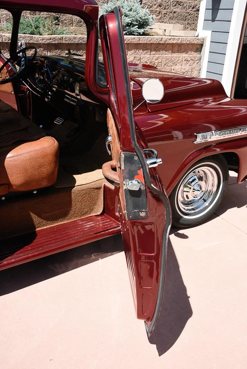 1959 Chevrolet Task Force - Image 27 of 31