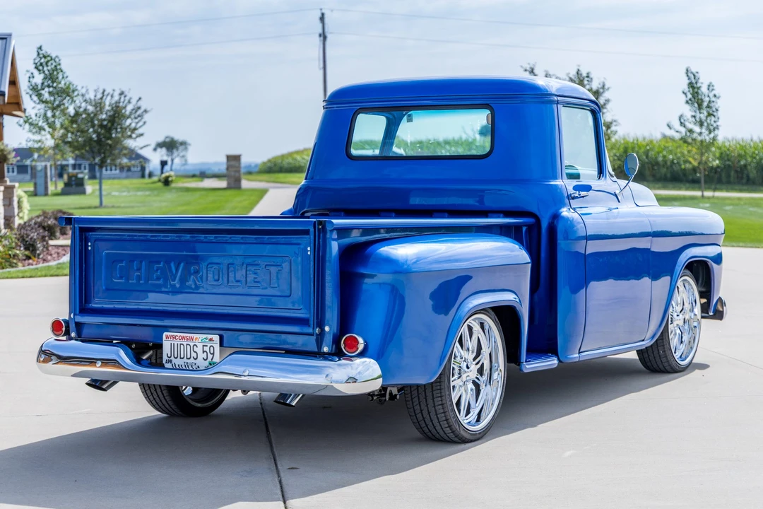 1959 Chevrolet Task Force - Image 6 of 31