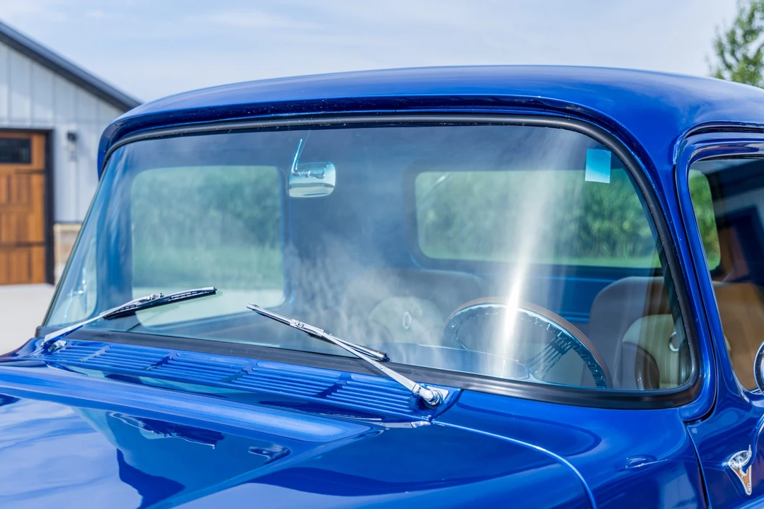 1959 Chevrolet Task Force - Image 22 of 31
