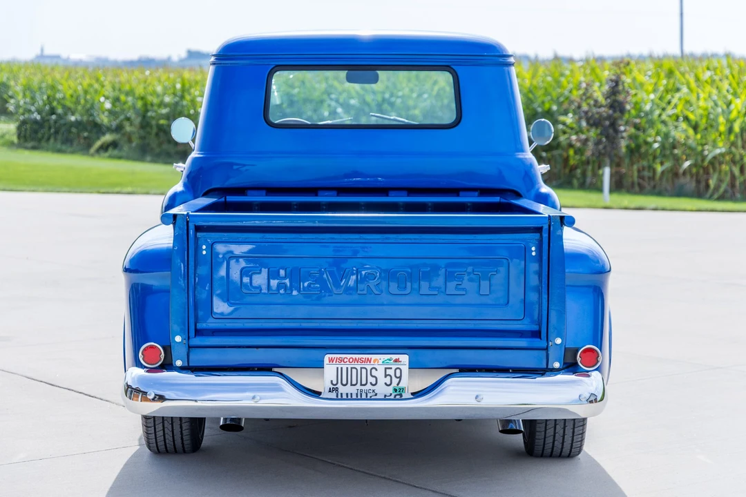 1959 Chevrolet Task Force - Image 5 of 31