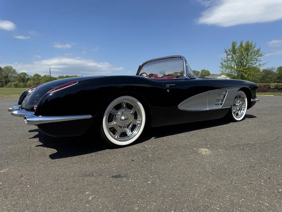 1960 Chevrolet Corvette C1 - Image 9 of 31