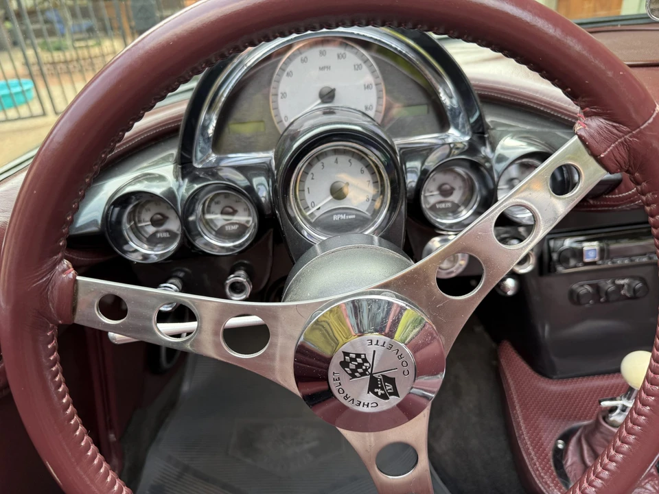 1960 Chevrolet Corvette C1 - Image 14 of 27