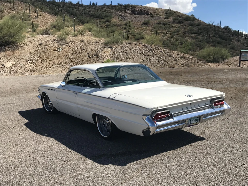 1961 Buick LeSabre - Image 24 of 31