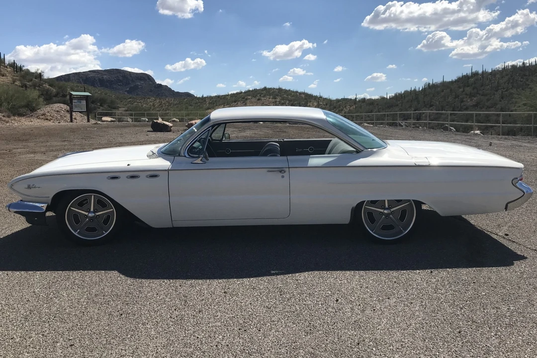 1961 Buick LeSabre - Image 16 of 31
