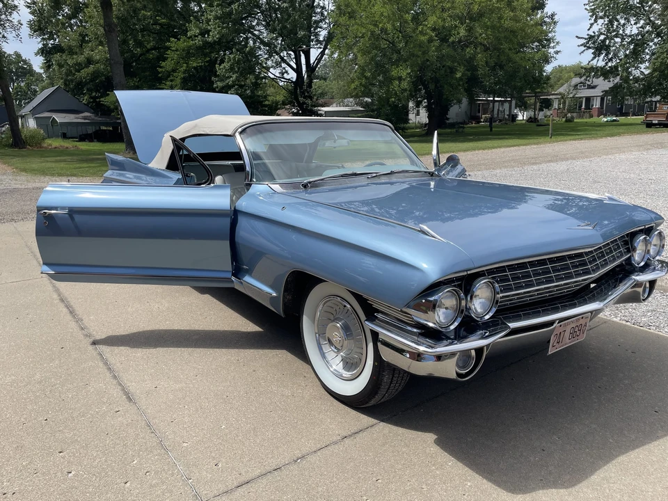 1961 Cadillac Series 62 6th Gen - Image 25 of 31