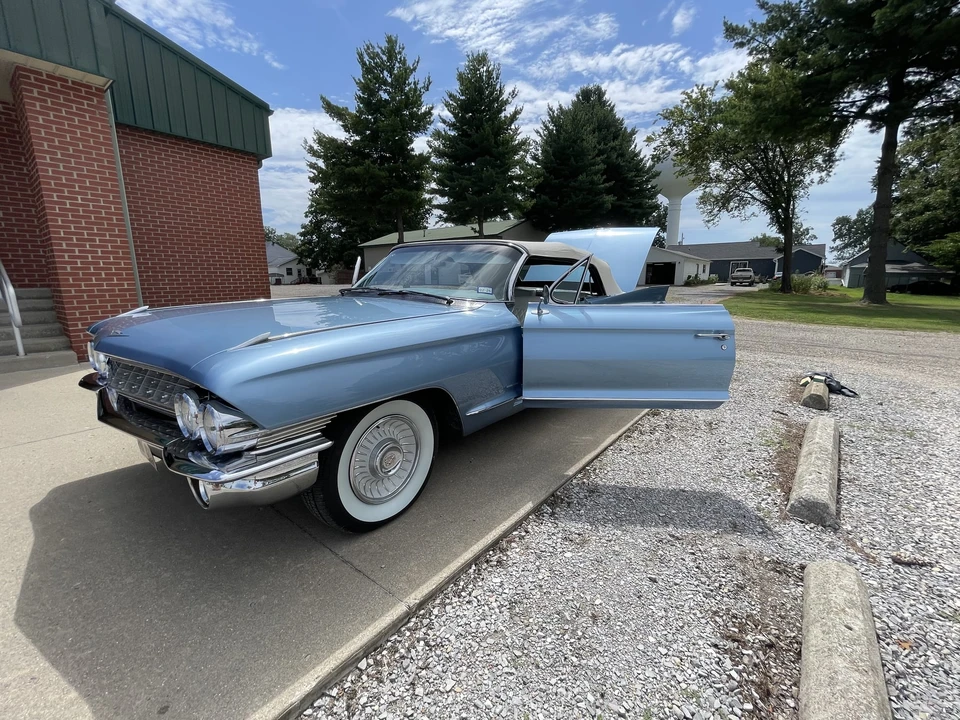 1961 Cadillac Series 62 6th Gen - Image 26 of 31