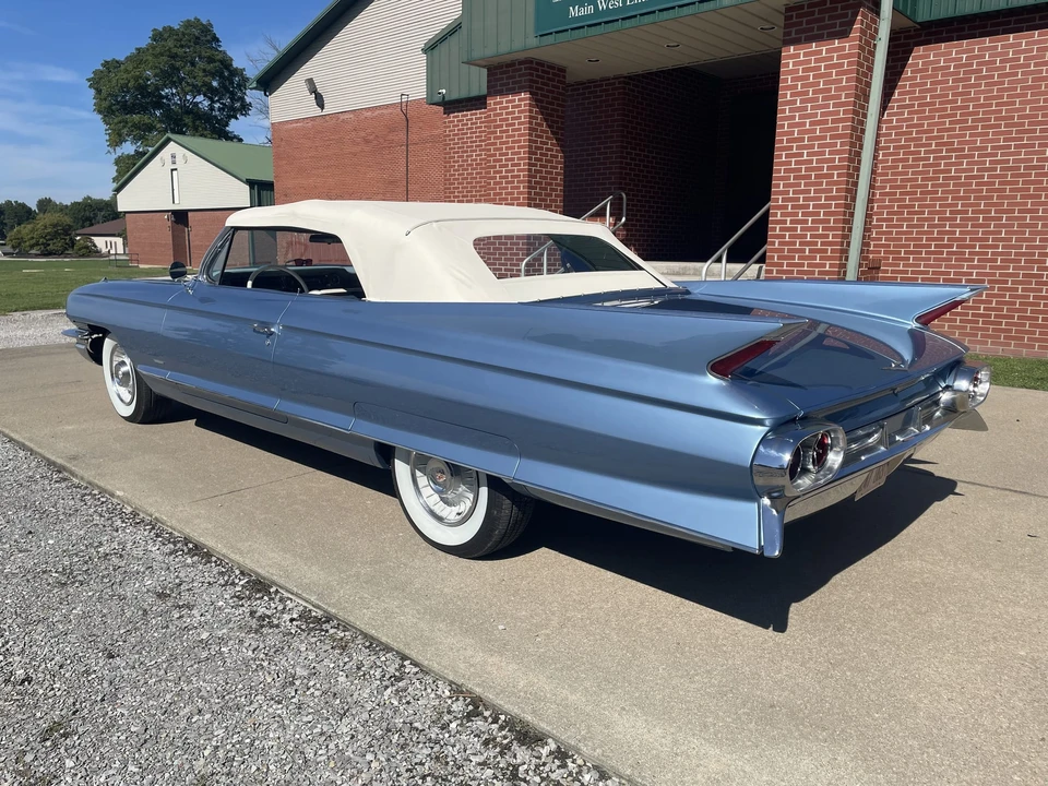 1961 Cadillac Series 62 6th Gen - Image 4 of 31