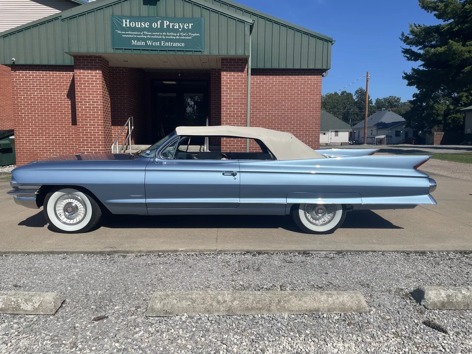1961 Cadillac Series 62 6th Gen - Image 3 of 31
