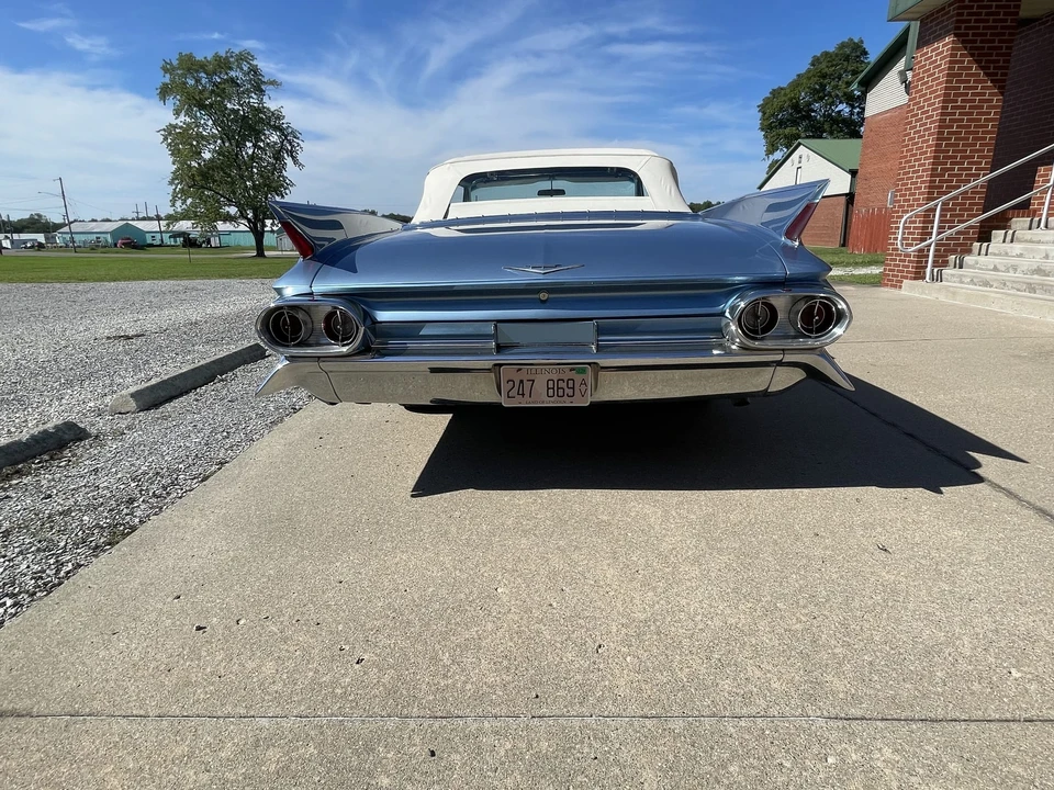 1961 Cadillac Series 62 6th Gen - Image 8 of 31