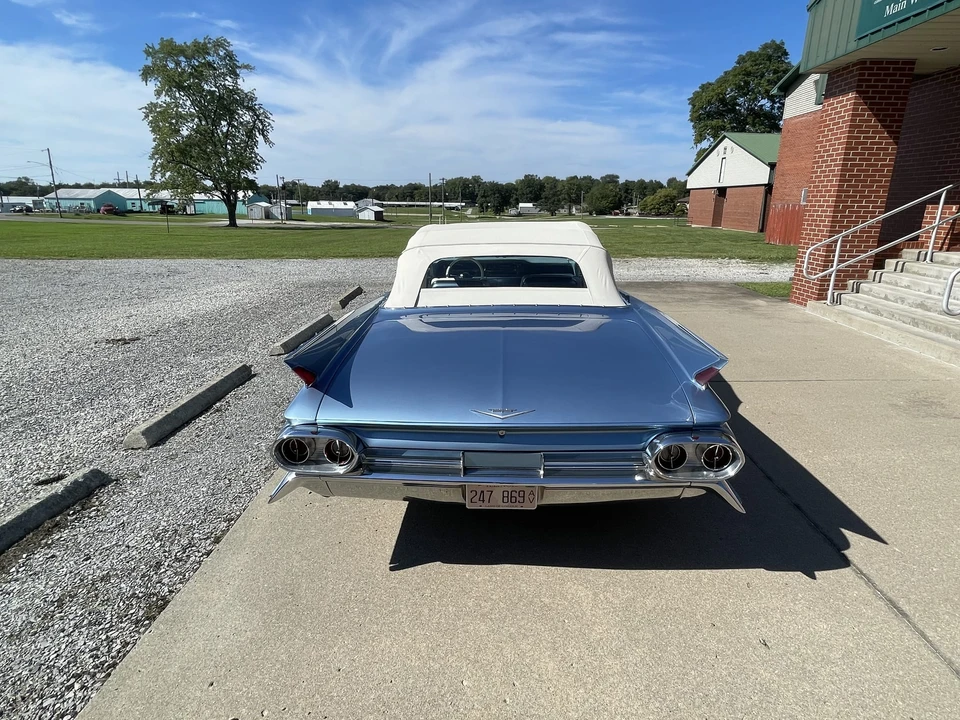 1961 Cadillac Series 62 6th Gen - Image 7 of 31