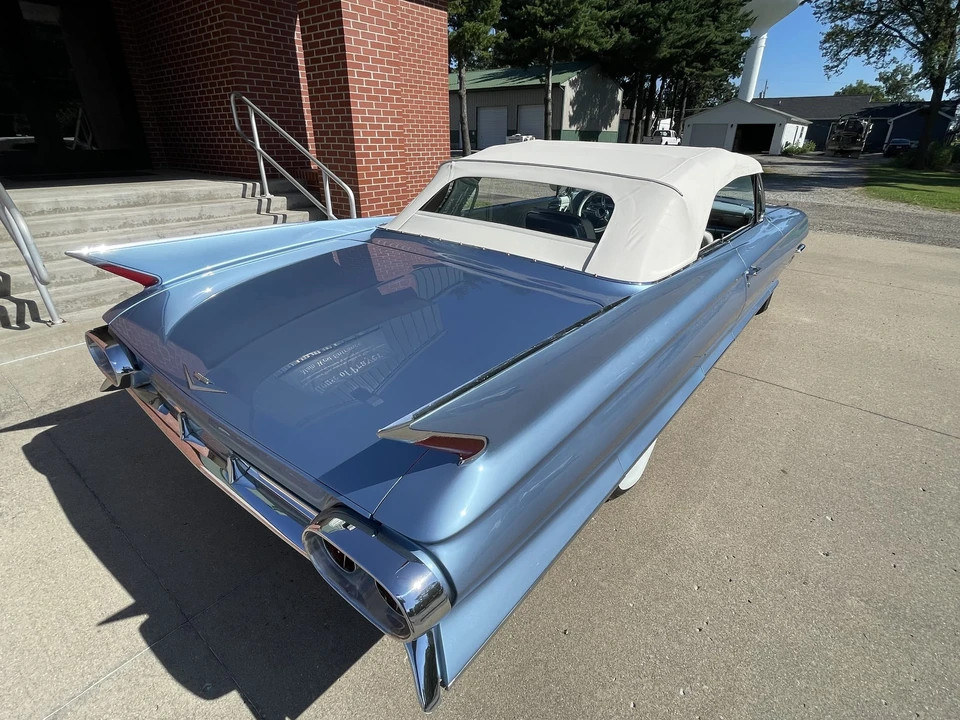 1961 Cadillac Series 62 6th Gen - Image 11 of 31