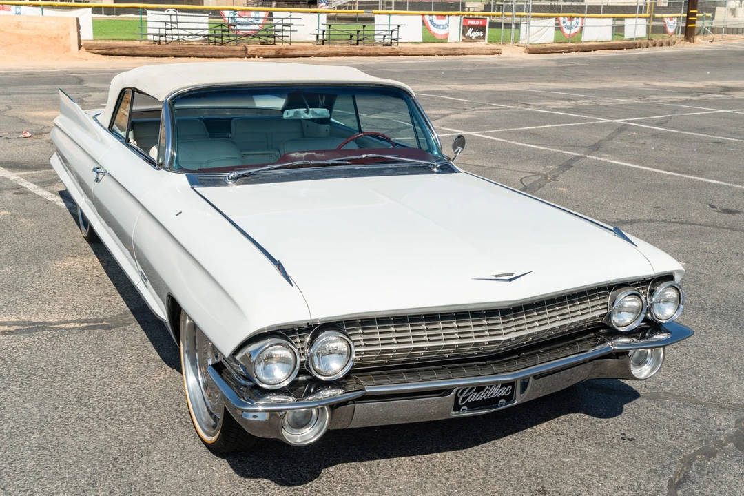 1961 Cadillac Series 62 6th Gen - Image 10 of 31