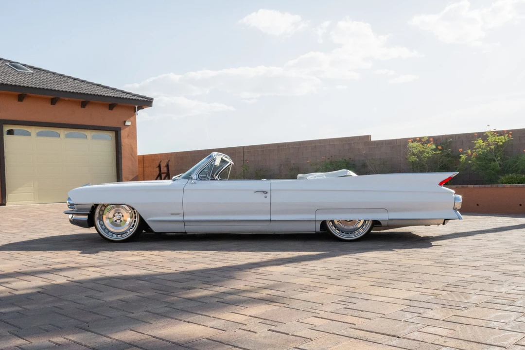 1961 Cadillac Series 62 6th Gen - Image 9 of 31