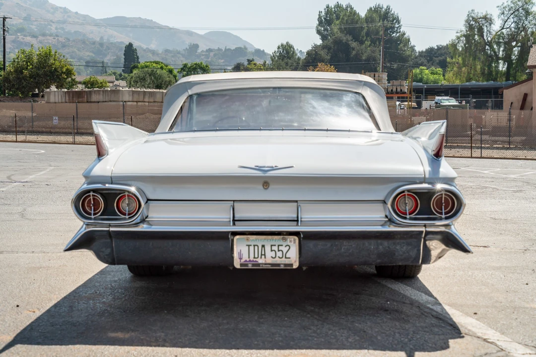 1961 Cadillac Series 62 6th Gen - Image 18 of 31