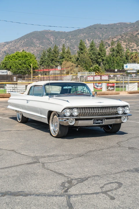 1961 Cadillac Series 62 6th Gen - Image 8 of 31