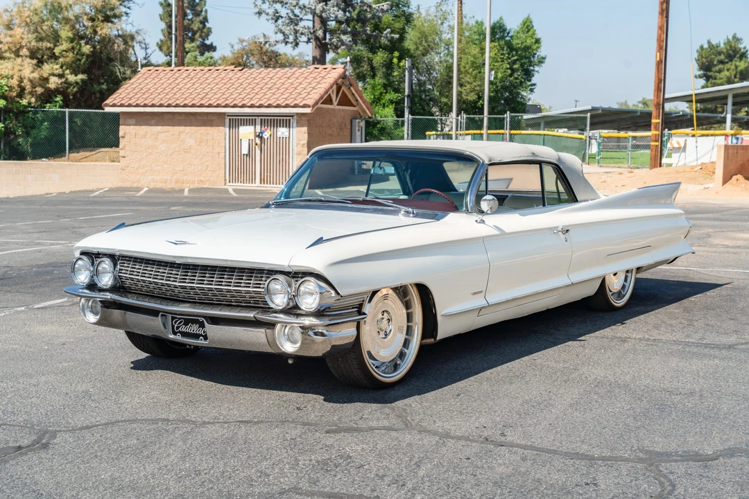 1961 Cadillac Series 62 6th Gen - Image 2 of 31