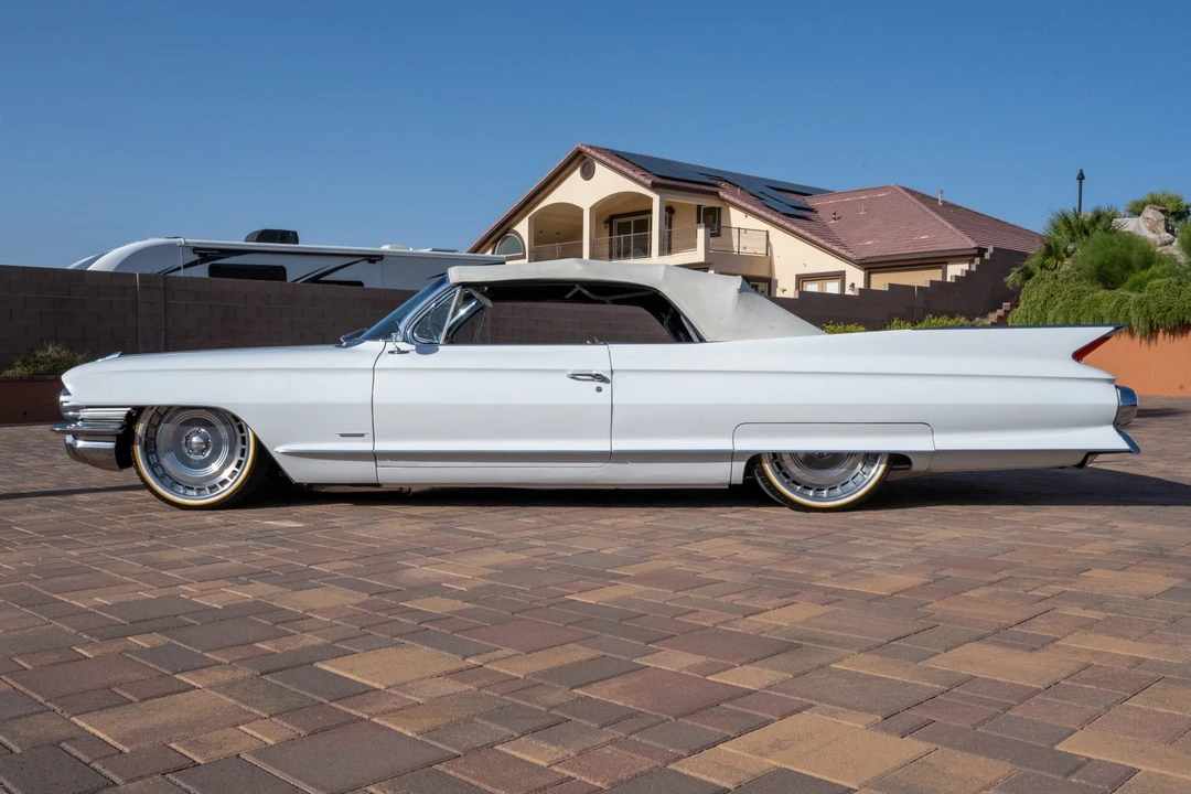 1961 Cadillac Series 62 6th Gen - Image 17 of 31