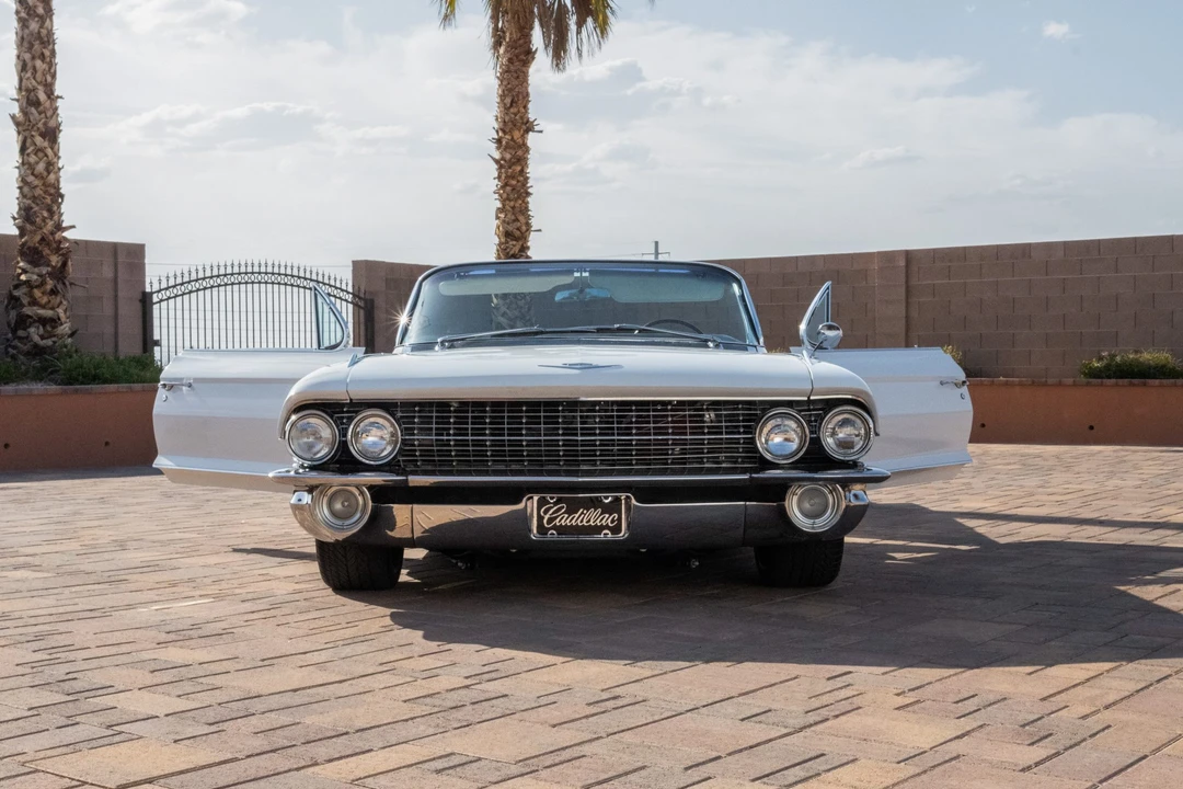 1961 Cadillac Series 62 6th Gen - Image 20 of 31