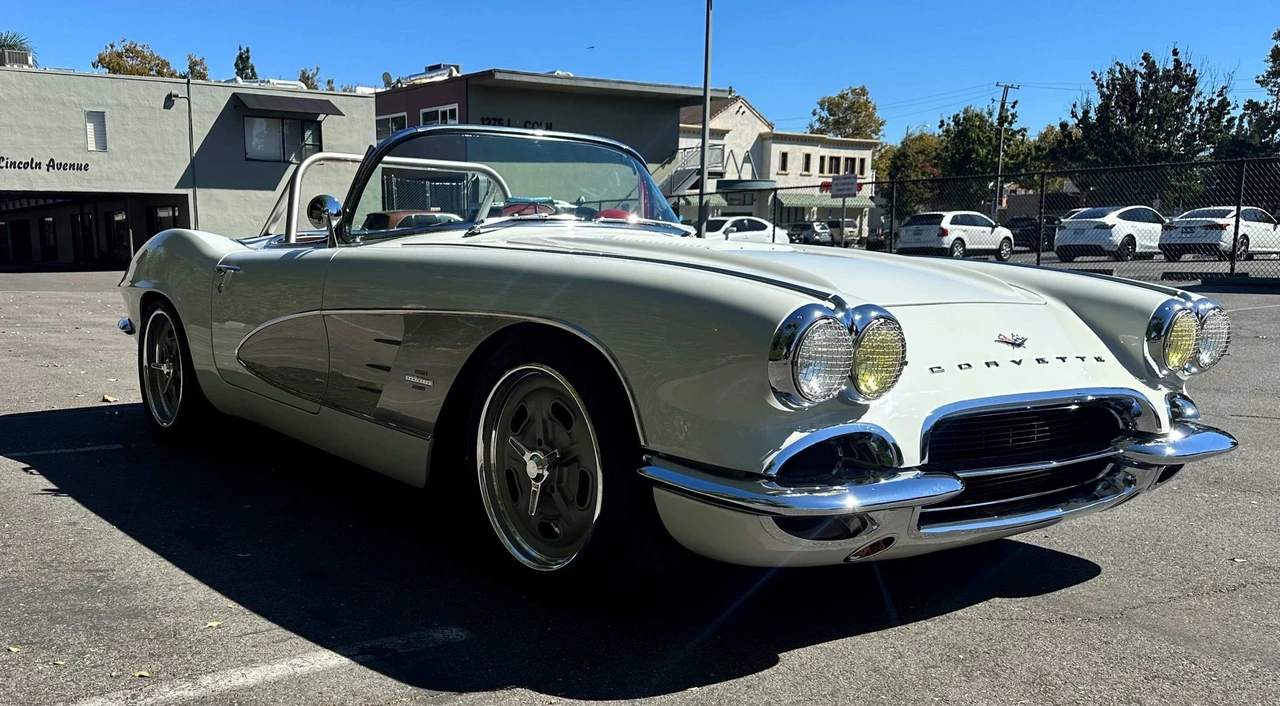 1961 Chevrolet Corvette C1 - Image 6 of 31