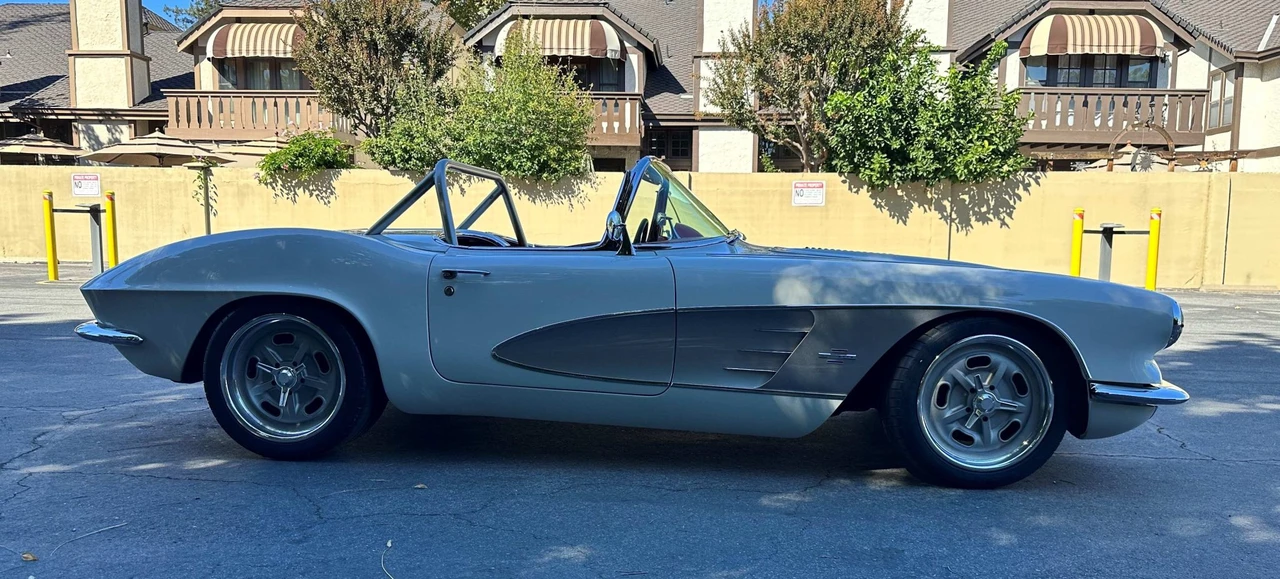 1961 Chevrolet Corvette C1 - Image 11 of 31