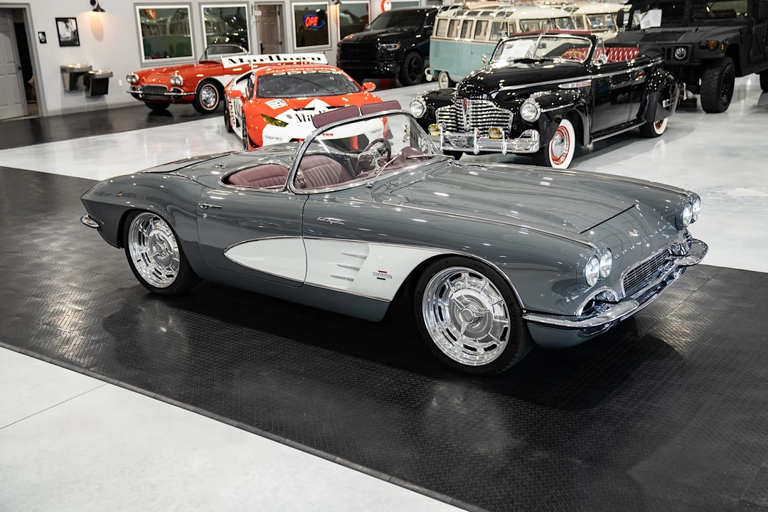 1961 Chevrolet Corvette C1 - Image 10 of 31