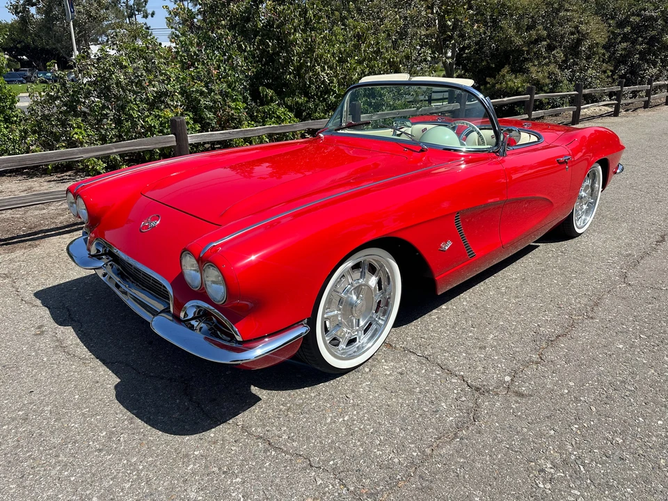 1962 Chevrolet Corvette C1 - Image 2 of 31