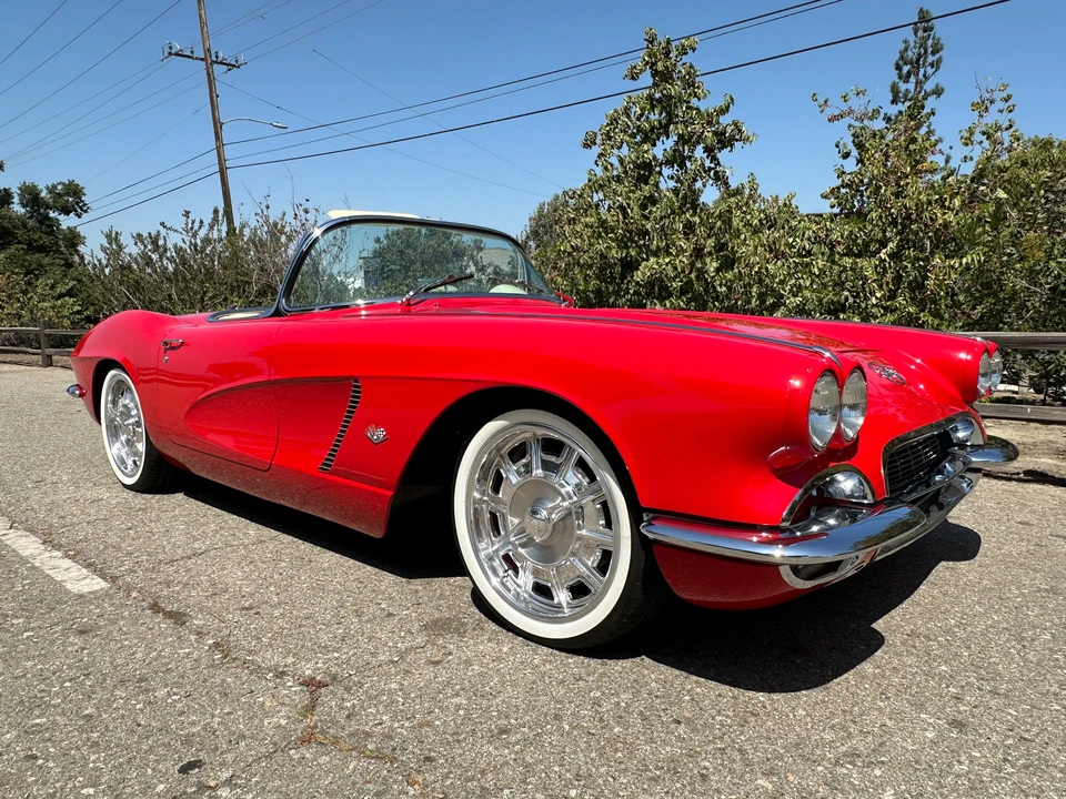 1962 Chevrolet Corvette C1 - Image 13 of 31